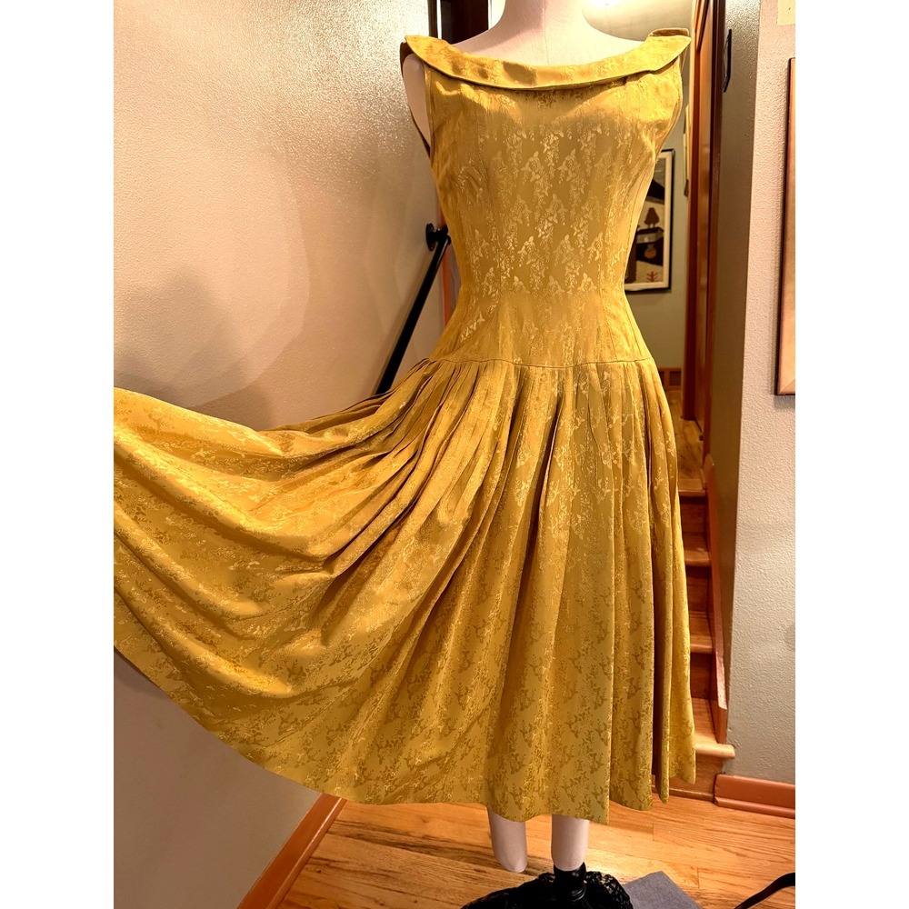 VTG Yellow Gold Fit & Flare Floral Pattern Satin Dress Scoop Neck by Gigi Yoring